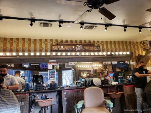 Town Square Barbers, Vacaville - Photo 4