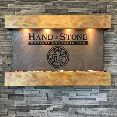 Hand & Stone Massage and Facial Spa, Vancouver - Photo 3