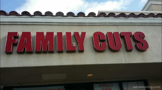 Family Cuts, Victorville - Photo 4