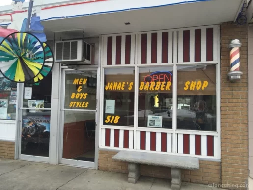 Janae's Barber Shop, Washington - Photo 4