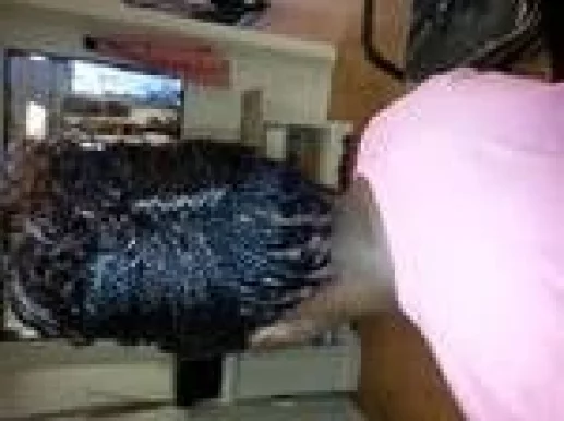 Hewaki African Hair Braiders, Washington - Photo 1