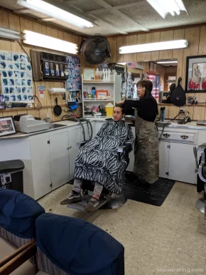 7 Sisters Barber Shop, Washington - Photo 3