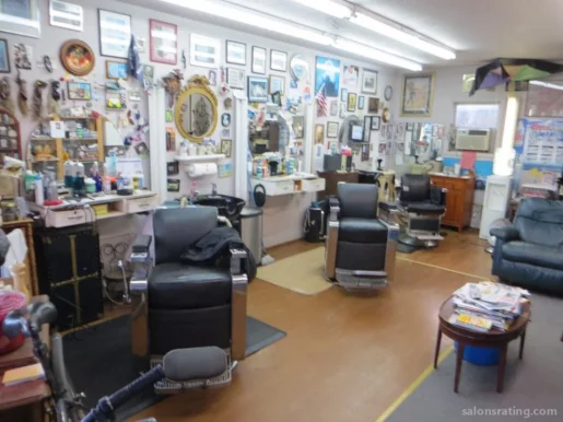 Smittys Barber Shop, Washington - Photo 3