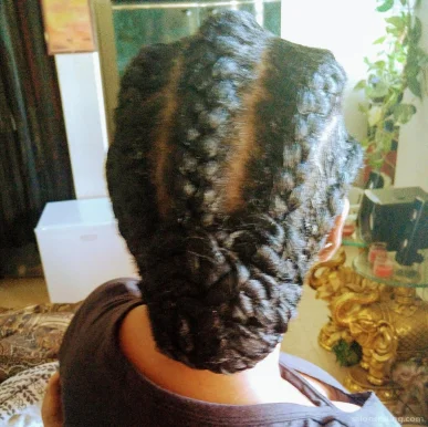Fatima's African Hair Braiding, Waterbury - Photo 2