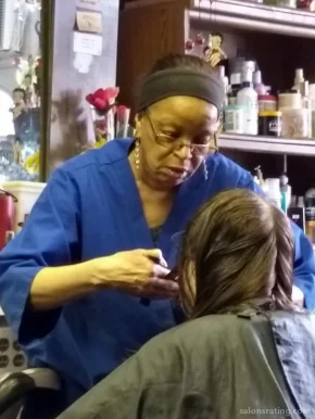 Rochelle's Hair Styling Salon, Wichita - 