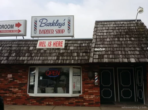 Barkley's Barber Shop, Wichita - Photo 2