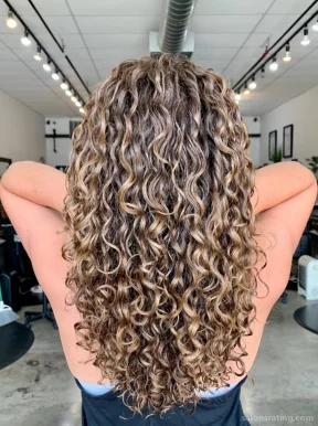 Curls Gone Wild Salon, Wichita - Photo 2