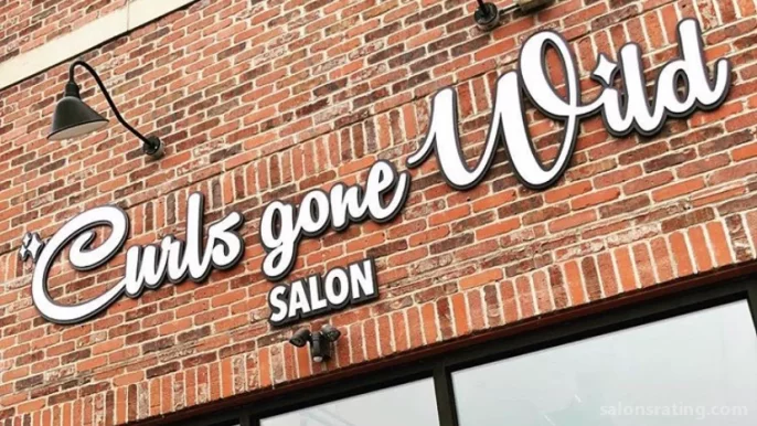 Curls Gone Wild Salon, Wichita - Photo 4
