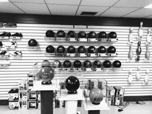 Bob's Pro Shop, Wilmington - Photo 1