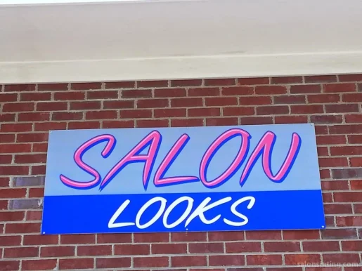Salon Looks, Wilmington - Photo 3
