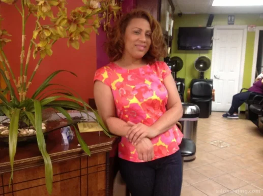 Exotic Hair Unisex Salon, Yonkers - Photo 3
